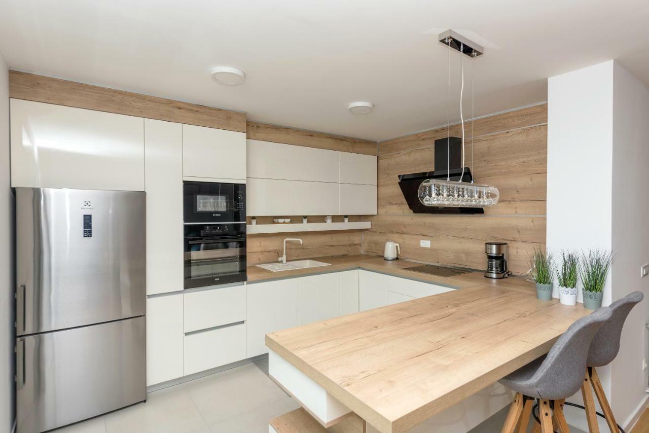 Penthouse Nikola Apartamento Makarska Exterior foto