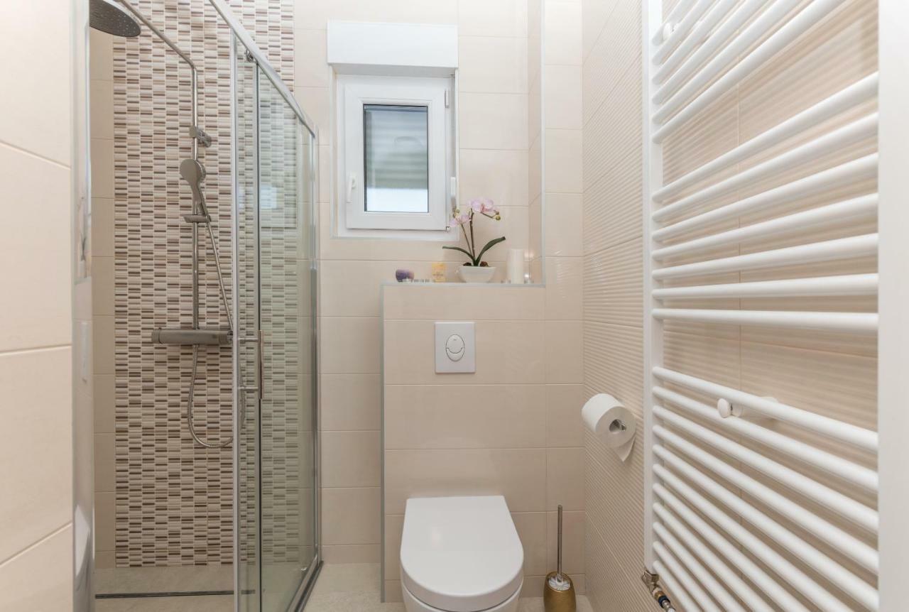 Penthouse Nikola Apartamento Makarska Exterior foto